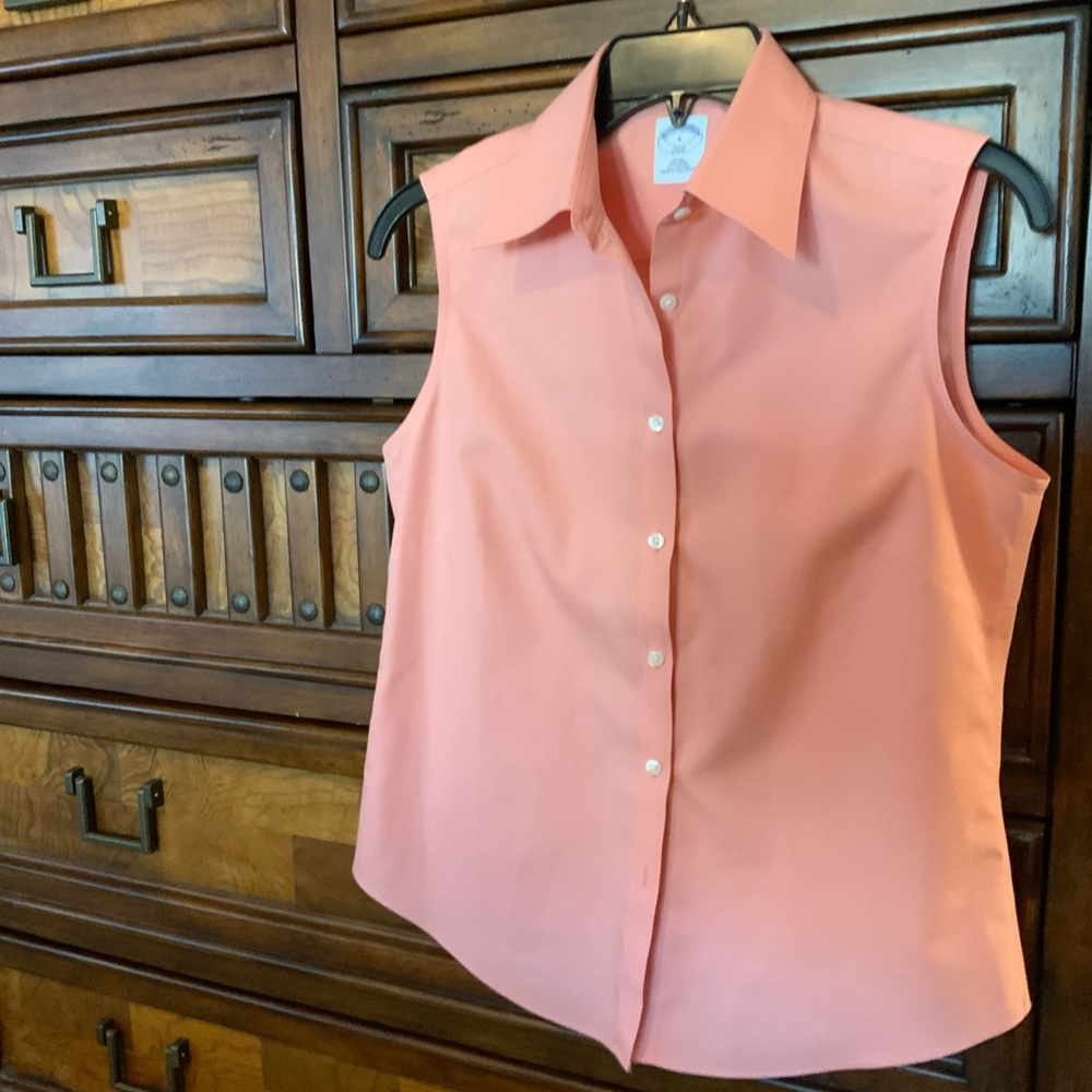 Women’s Brooks Brothers Non-Iron Fitted Sleeveless Dress Shirt, Melon Sz 6